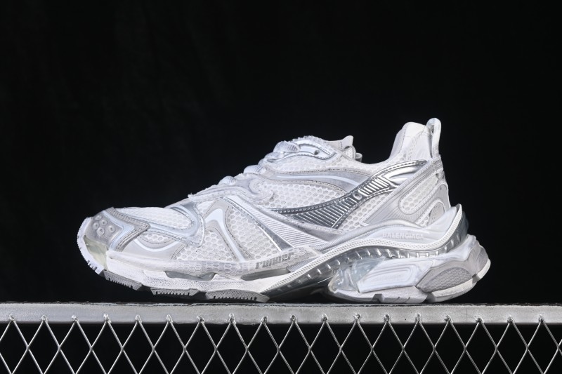 Balenciaga Runner 2 Nylon Retro Sneakers with Athletic Cushioning - W3RXP9110
