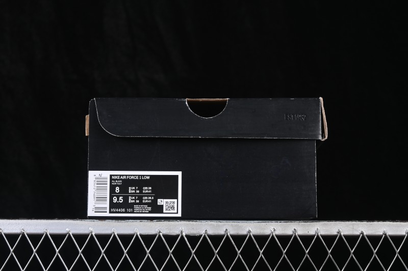 Nike Air Force 1 '07 Low Casual Skateboarding Shoes with Classic Leather Upper - HV4406-101