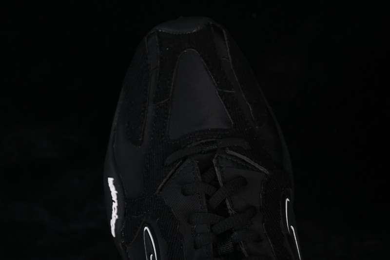Balenciaga Monday Ultra Sneaker Leather Round-Toe Lace-Up Low-Top Lifestyle Shoes - WMNDI1000