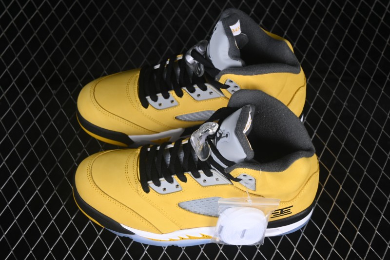 Nike Air Jordan 5 Retro Tokyo Limited Edition Basketball Shoes with Premium Leather Upper - IO3372-700