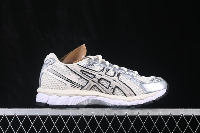 Asics Gel-Nimbus 12.1 Retro Running Shoes with Breathable Mesh and Cushioned Sole - 1203B103-100