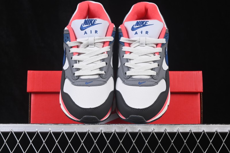 Nike Air Max Correlate Retro Running Shoes with Vintage Air Cushioning - 511417-010