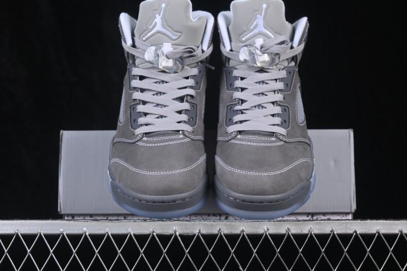 Air Jordan 5 Wolf Grey Basketball Shoes - DD0587-002