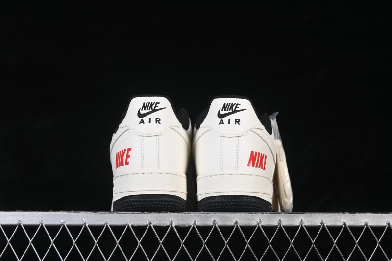 Nike Air Force 1 '07 Low Casual Sneakers with Two-Tone Contrast Design - MM3399-813
