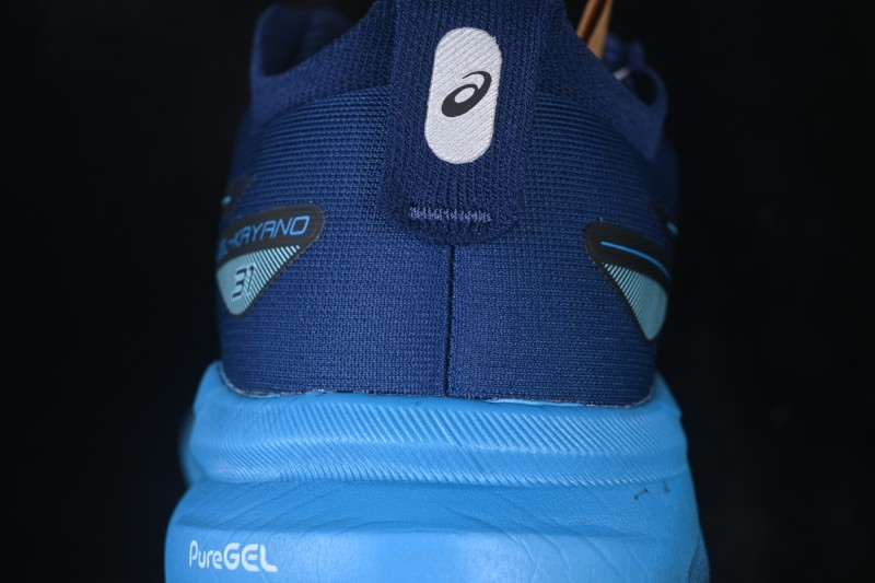 Asics Gel-Kayano 31 Running Shoes with Breathable Mesh and Supportive Cushioning - 1011B869-401