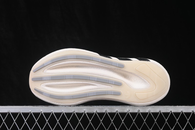 Adidas HyperBoost Edge M Running Shoes with Breathable Cushioning Technology - KH7429