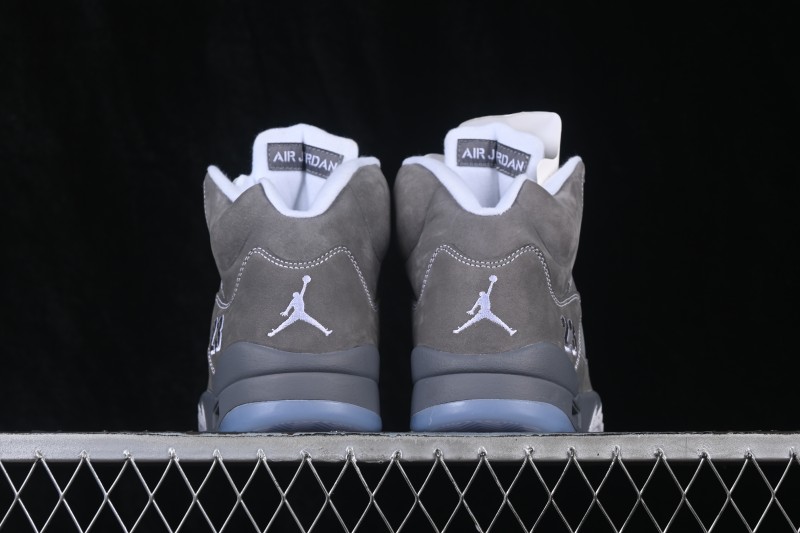 Air Jordan 5 Wolf Grey Basketball Shoes - DD0587-002