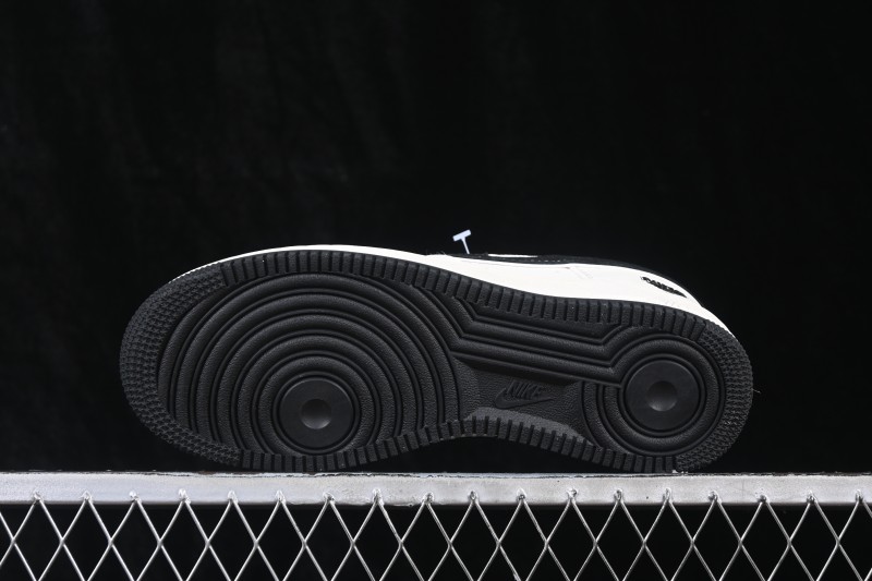 Nike Air Force 1 '07 Low Basketball Shoes with Full-Length Air Cushion - DN9688-103