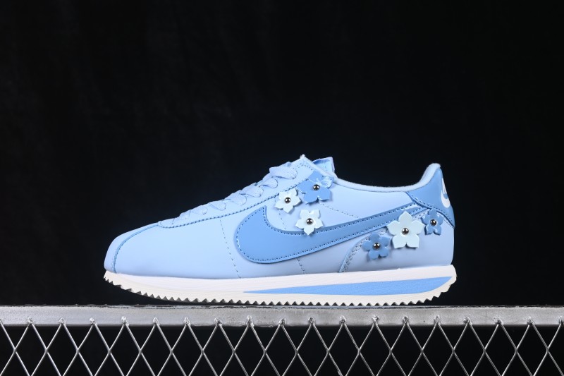 Nike Classic Cortez Retro Running Shoes with Vintage Design - IV5675-100