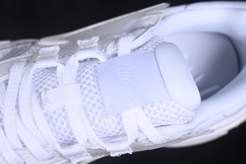 Nike V2K Run Retro Running Shoes with Cushlon Foam and Vintage Design - FD0736-113