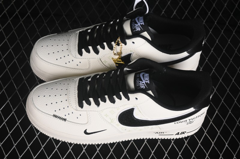 Nike Air Force 1 '07 Low Collaboration Skateboarding Shoes with Full-Length Air Cushion - GS2288-010