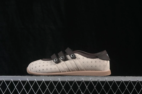 Adidas Originals Comfort Mary Jane Shoes with Casual Versatile Design - LA1349