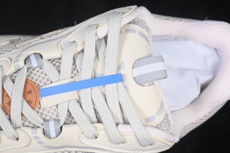 LV Tatic Runner Louis Vuitton Casual Running Shoes with Breathable Mesh and TPU Sole - Apricot