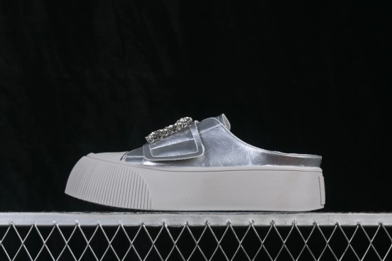Goldengoose Casual Deichmann Training Lifestyle Shoes with Silver Accents - G26U4818B