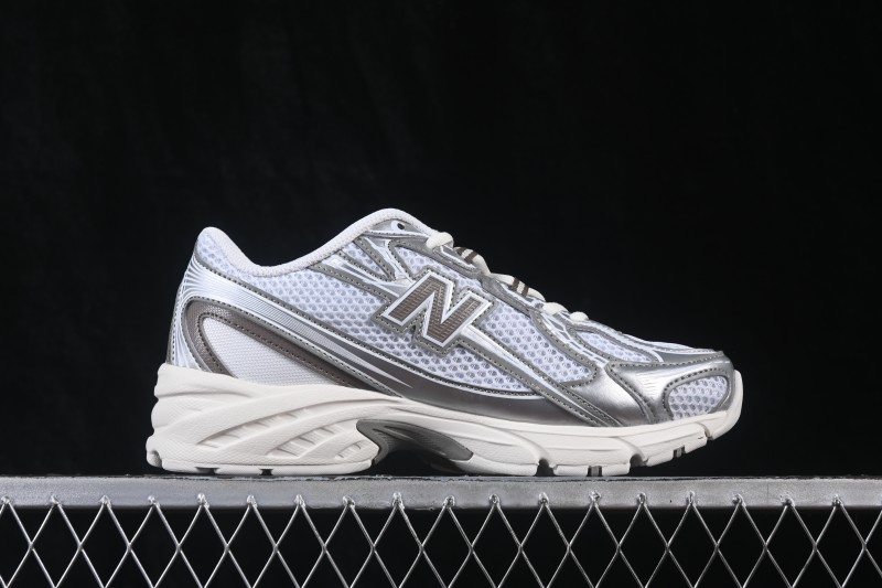 New Balance 740 Retro Running Shoes with Chunky Dad-Style Cushioning - U740MU2