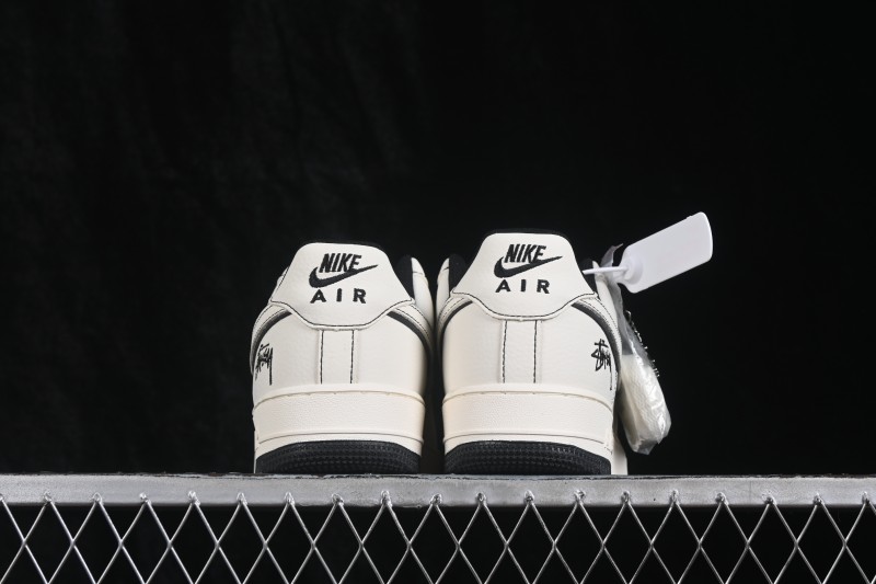 Nike Air Force 1 '07 Low Collaboration Skateboarding Shoes with Full-Length Air Cushion - DD1982-365