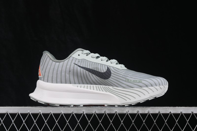 Nike ACG Ultrafly Trail Running Shoes with Responsive Cushioning - HF5668-003