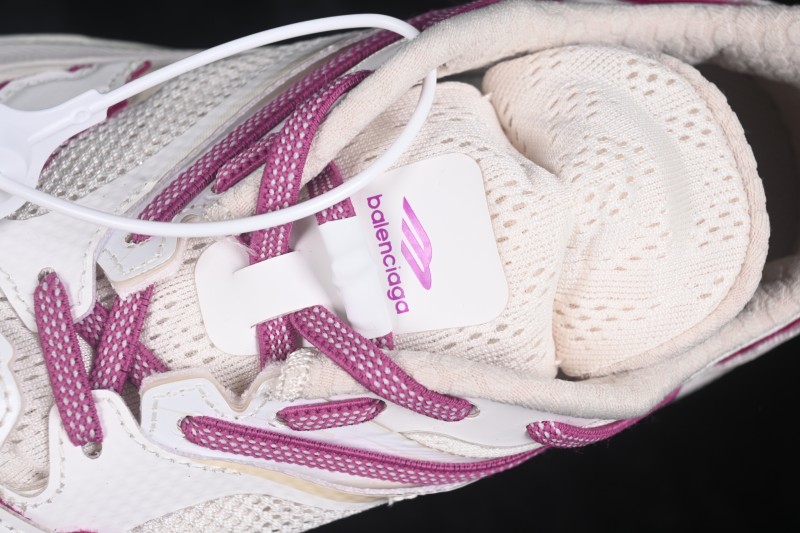 Balenciaga Jet Embossed Round-Toe Thick-Sole Low-Top Chunky Sneakers - WMRTN9150