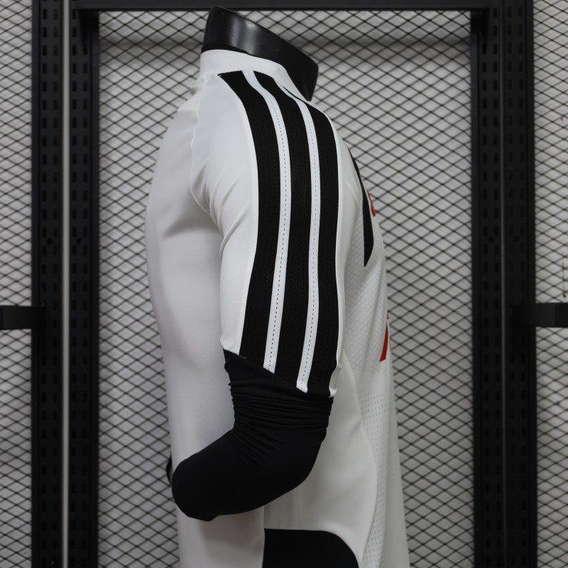 Player Version 26/27 Liverpool FC White  Long Sleeve Jersey