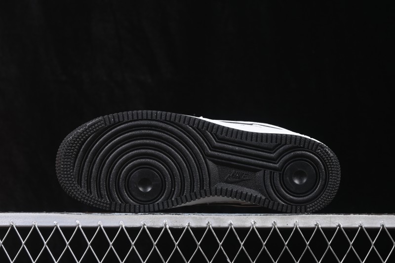Nike Air Force 1 '07 Low Casual Sneakers with Full-Length Air Cushion - WY0655-125