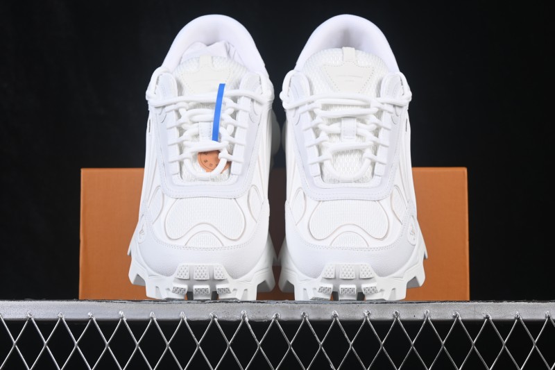 Louis Vuitton Tatic Runner Retro Athletic Thick-Sole Dad Shoes - WHITE