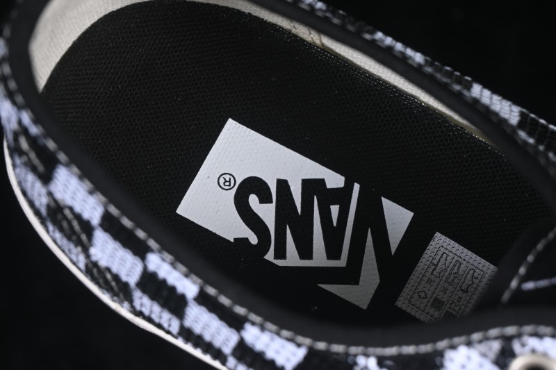 Vans LX Old Skool 36 Low Top Casual Skate Shoes - VN000E8VBLK