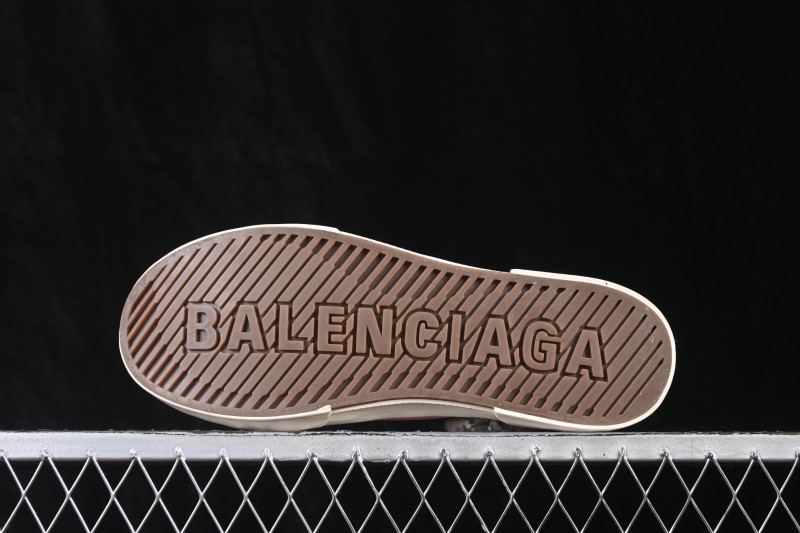 Balenciaga Paris Low Top Lace-Up Distressed Casual Sneakers - W3RC35590