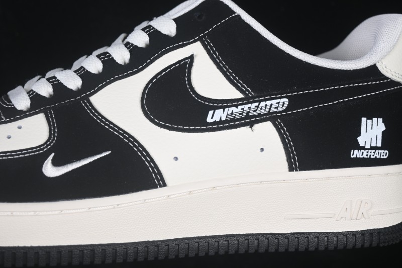 Nike Air Force 1 '07 Low Casual Skateboarding Shoes - DQ9688-104