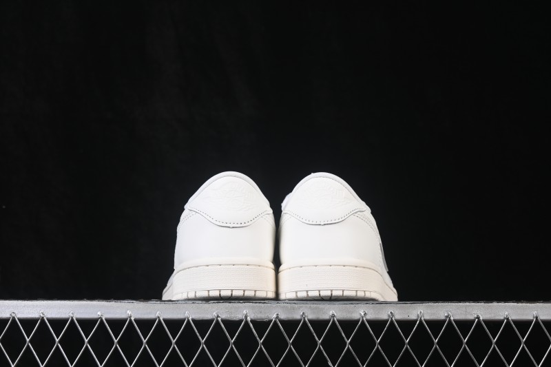 Nike Air Jordan 1 Retro Low OG Sail and University Red Low-Top Retro Basketball Shoes - HQ6998-100