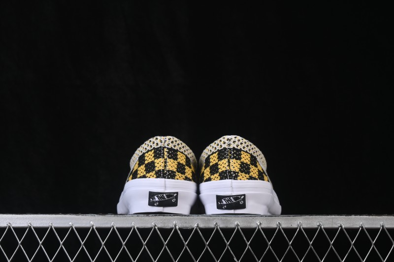 Vans Classic Slip-On 98 Low-Top Skate Shoes - VN000EG1Y23