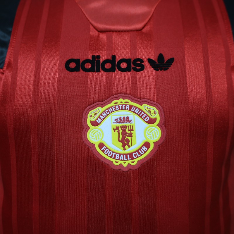 Player Version 26/27 Manchester United Icon Casual  Red Jersey
