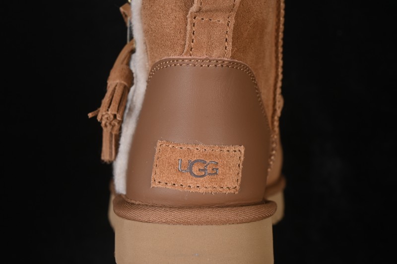 UGG Retrochic Zipper Snow Boots - 1183970 CHE