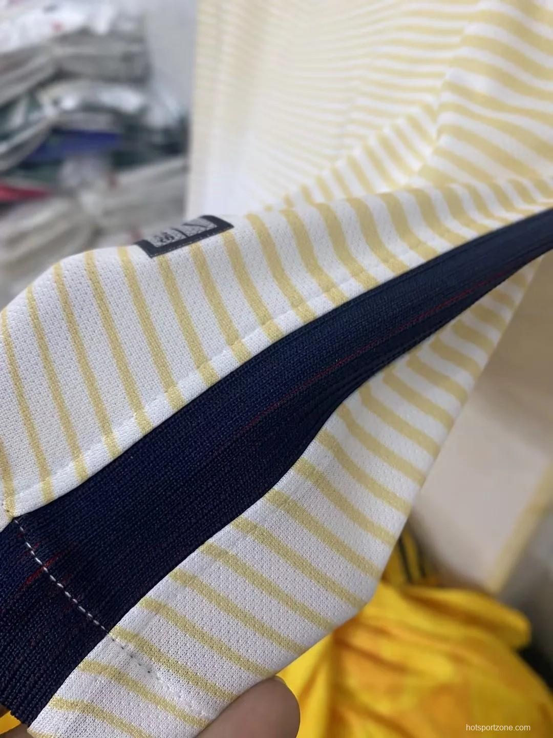 Retro 16/17 Club America Home Jersey