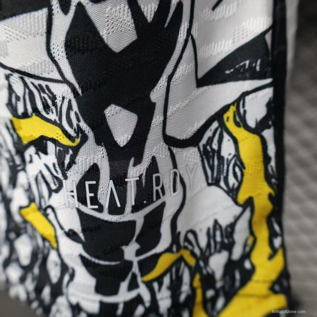 Player Version 25/26 Real Madrid Avengers White Pre-Match Jersey