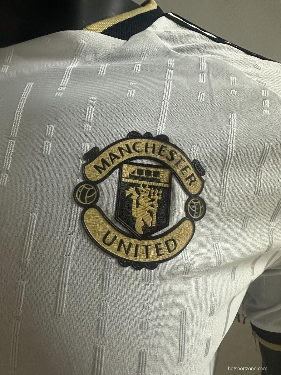 Player Version 26/27 Manchester United White with Gold Trim Away Jersey